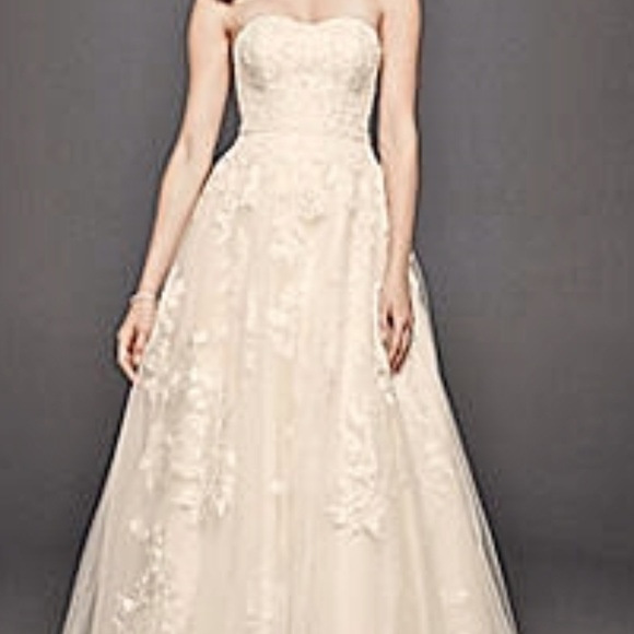 💖HOST PICK💖 Beaded Tulle Ball Gown Wedding Dress - Picture 9 of 9